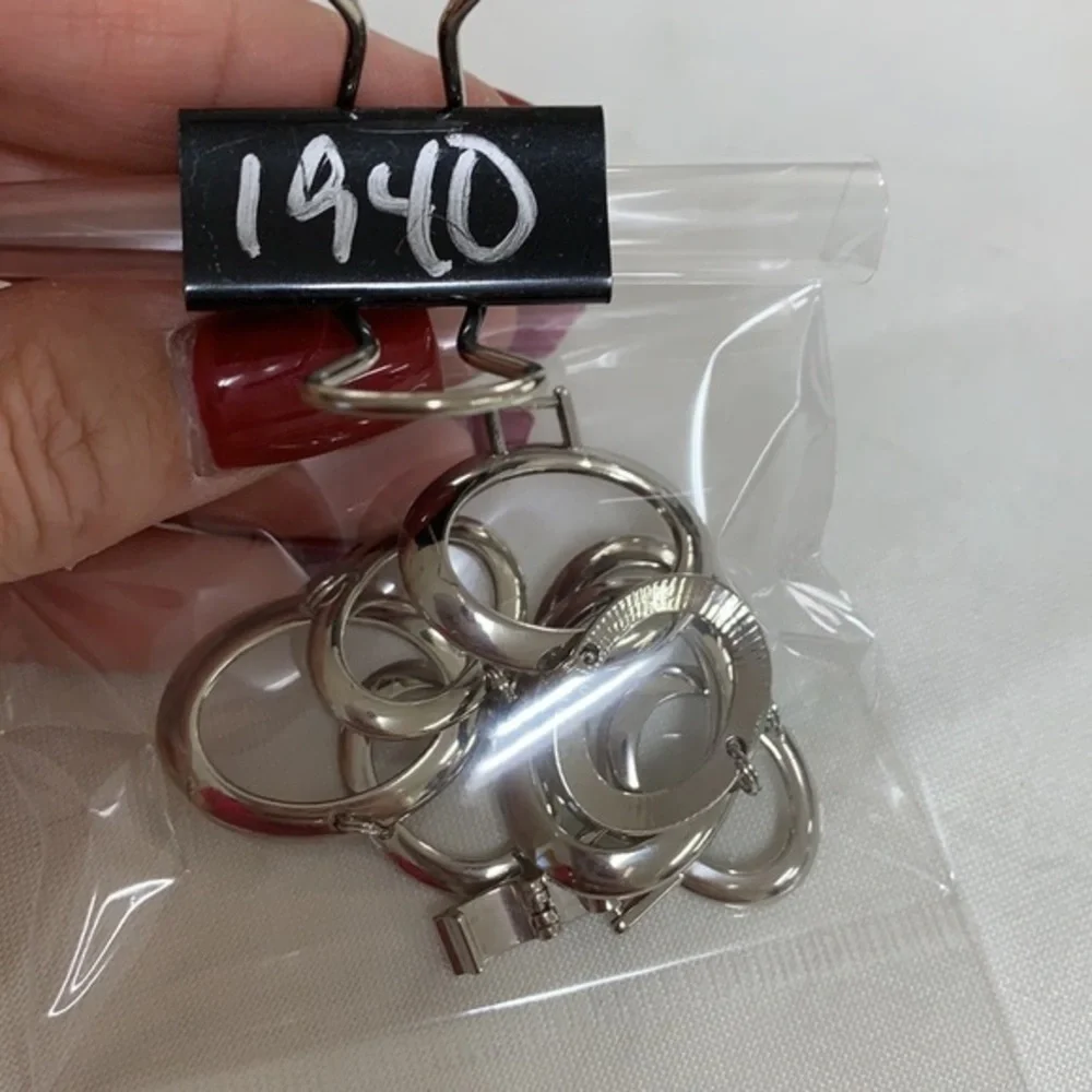 Lia Sophia open circle oval silver tone links